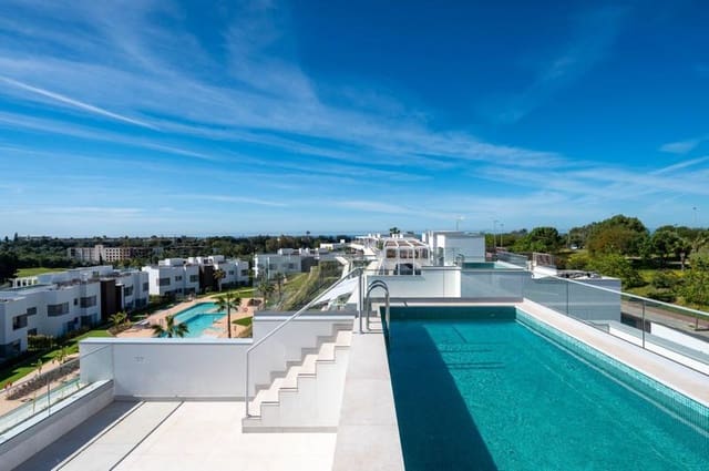 4 bedroom Penthouse for rent in Bahía de Marbella, Marbella with pool garage - € 6,500 (Ref: 9824589)