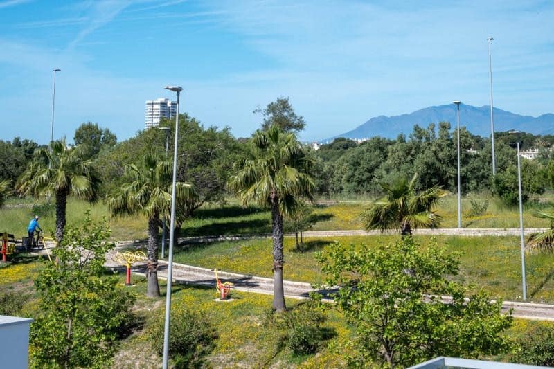 4 bedroom Penthouse for rent in Marbella with pool garage - € 6,500 (Ref: 9824589)