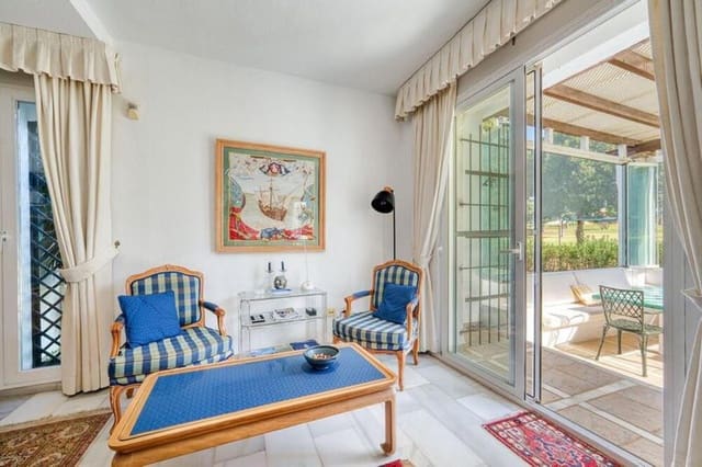 4 soveværelse Villa til salg i Los Naranjos, Marbella med swimmingpool garage - € 1.950.000 (Ref: 9824590)