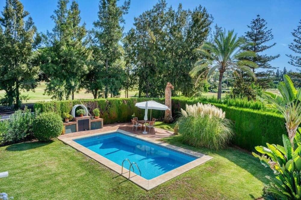 4 soveværelse Villa til salg i Marbella med swimmingpool garage - € 1.950.000 (Ref: 9824590)