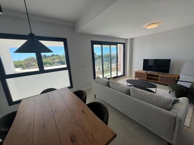 3 sovrum Lägenhet att hyra i La Concha - Resina Golf, Estepona med pool garage - 2 400 € (Ref: 9828203)
