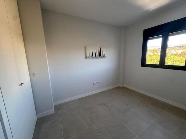 3 sovrum Lägenhet att hyra i La Concha - Resina Golf, Estepona med pool garage - 2 400 € (Ref: 9828203)