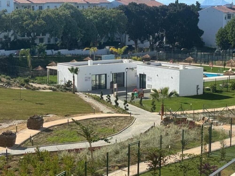 3 sovrum Lägenhet att hyra i New Golden Mile med pool garage - 2 400 € (Ref: 9828203)