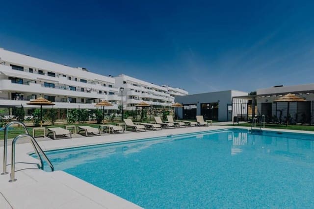 3 soverom Leilighet til leie i La Concha - Resina Golf, Estepona med svømmebasseng garasje - € 2 400 (Ref: 9828203)