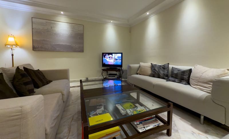 6 quarto Moradia para arrendamento para férias em Marbella com piscina Garagem - 7 000 € (Ref: 9828204)