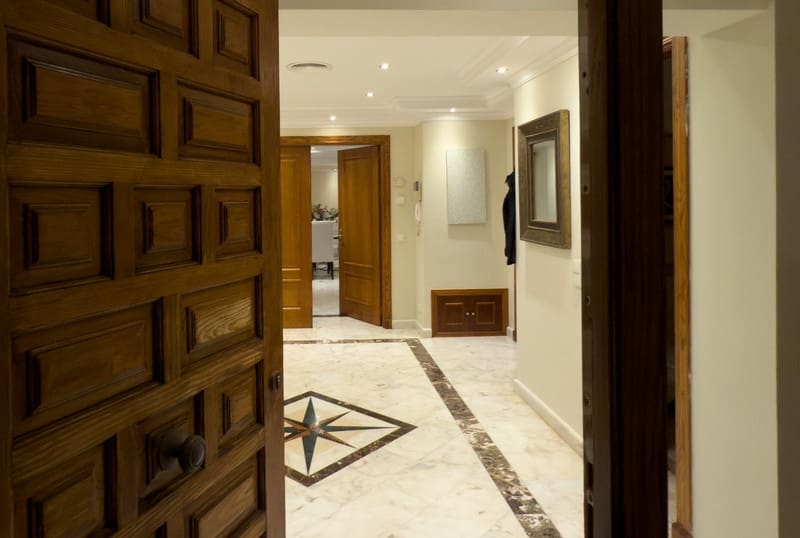 6 quarto Moradia para arrendamento para férias em Marbella com piscina Garagem - 7 000 € (Ref: 9828204)