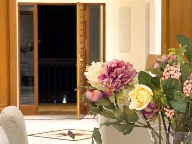 6 quarto Moradia para arrendamento para férias em El Rosario, Marbella com piscina Garagem - 7 000 € (Ref: 9828204)