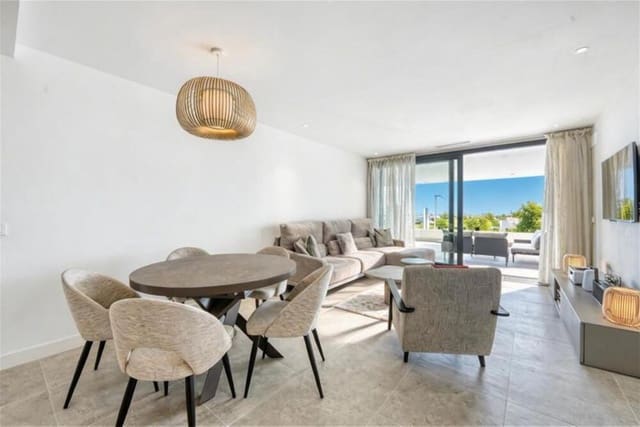 3 bedroom Apartment for rent in Guadalobón, Estepona with pool garage - € 2,950 (Ref: 9828205)