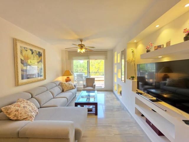 3 chambre Penthouse à vendre à Los Arqueros, Benahavís avec piscine garage - 535 000 € (Ref: 9828206)