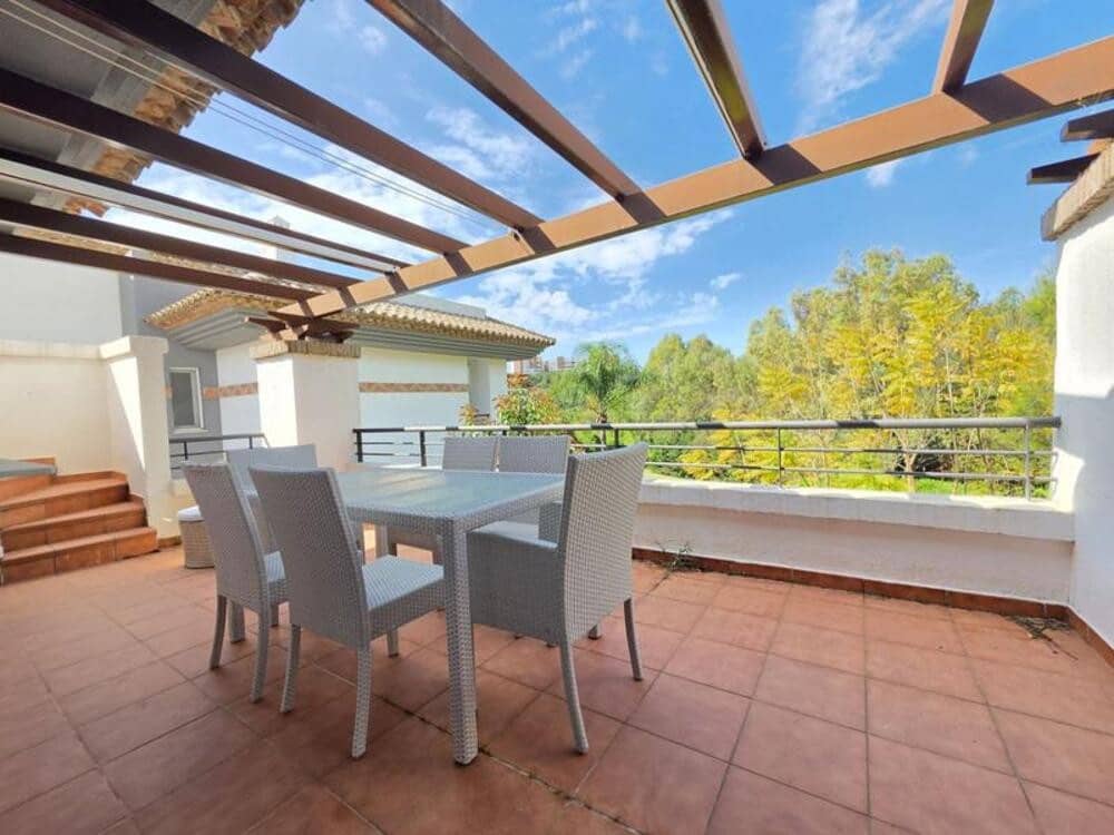 3 bedroom Penthouse for sale in Los Arqueros with pool garage - € 535,000 (Ref: 9828206)