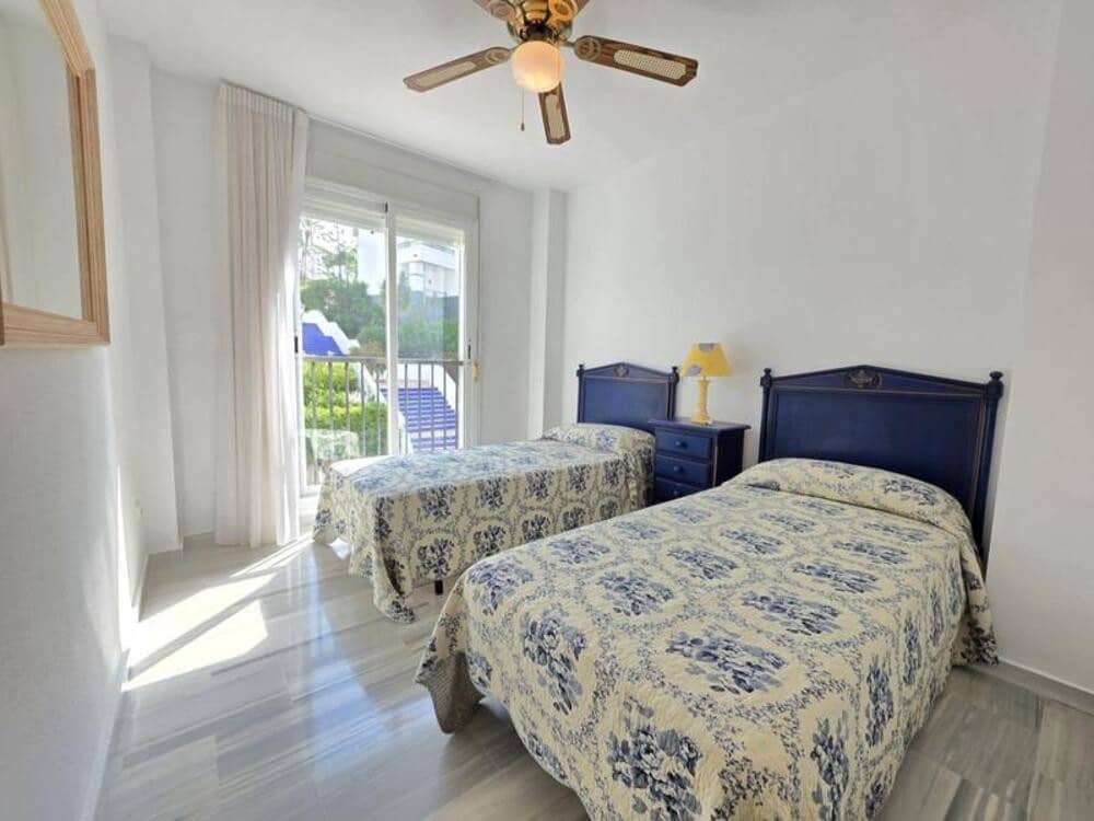 3 bedroom Penthouse for sale in Los Arqueros with pool garage - € 535,000 (Ref: 9828206)
