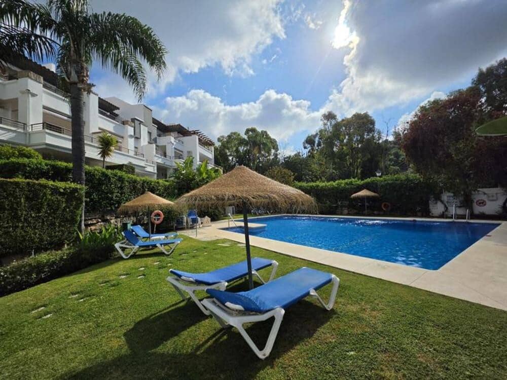 3 bedroom Penthouse for sale in Los Arqueros with pool garage - € 535,000 (Ref: 9828206)