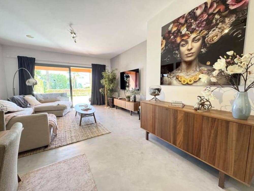 2 soveværelse Lejlighed til salg i Los Flamingos med swimmingpool garage - € 550.000 (Ref: 9828207)