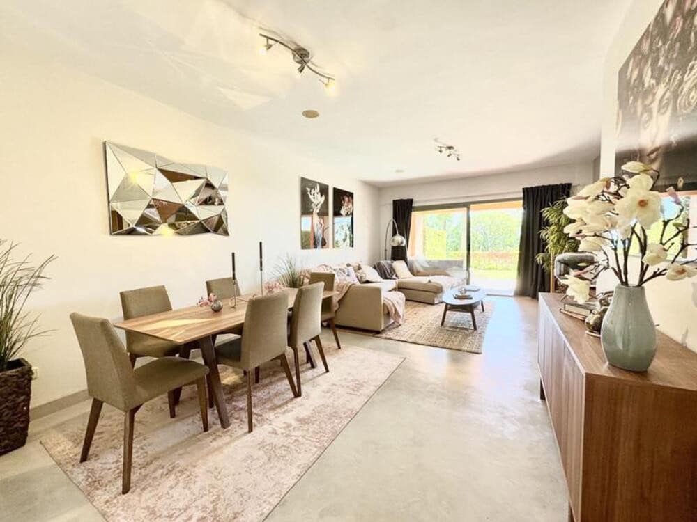 2 soveværelse Lejlighed til salg i Los Flamingos med swimmingpool garage - € 550.000 (Ref: 9828207)