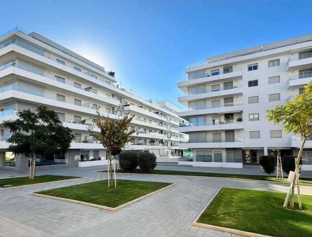 2 slaapkamer Appartement te huur in Marbella met zwembad garage - € 2.300 (Ref: 9833172)