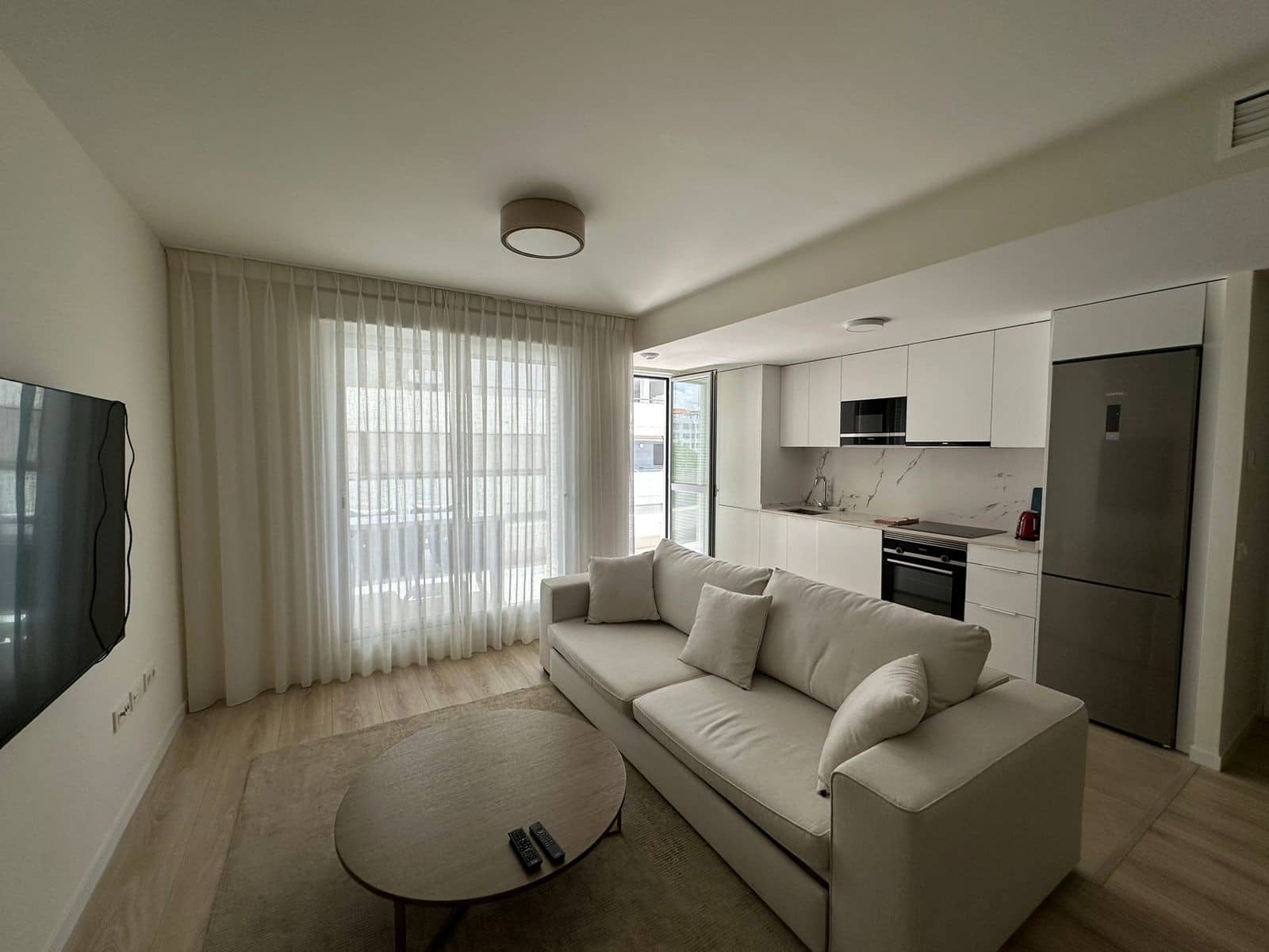 2 slaapkamer Appartement te huur in Marbella met zwembad garage - € 2.300 (Ref: 9833172)