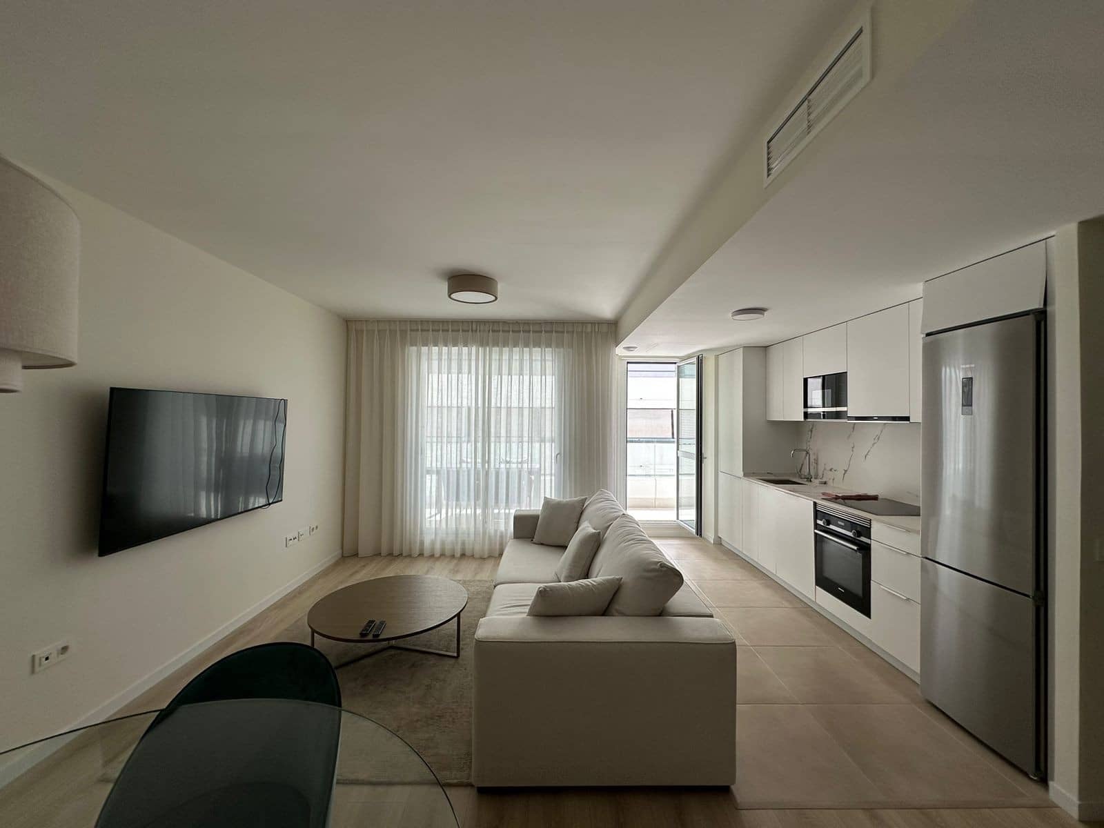 2 slaapkamer Appartement te huur in Marbella met zwembad garage - € 2.300 (Ref: 9833172)