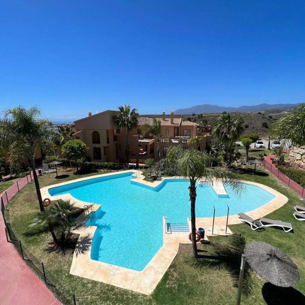 2 bedroom Penthouse for rent in Benahavis with pool garage - € 2,500 (Ref: 9835079)