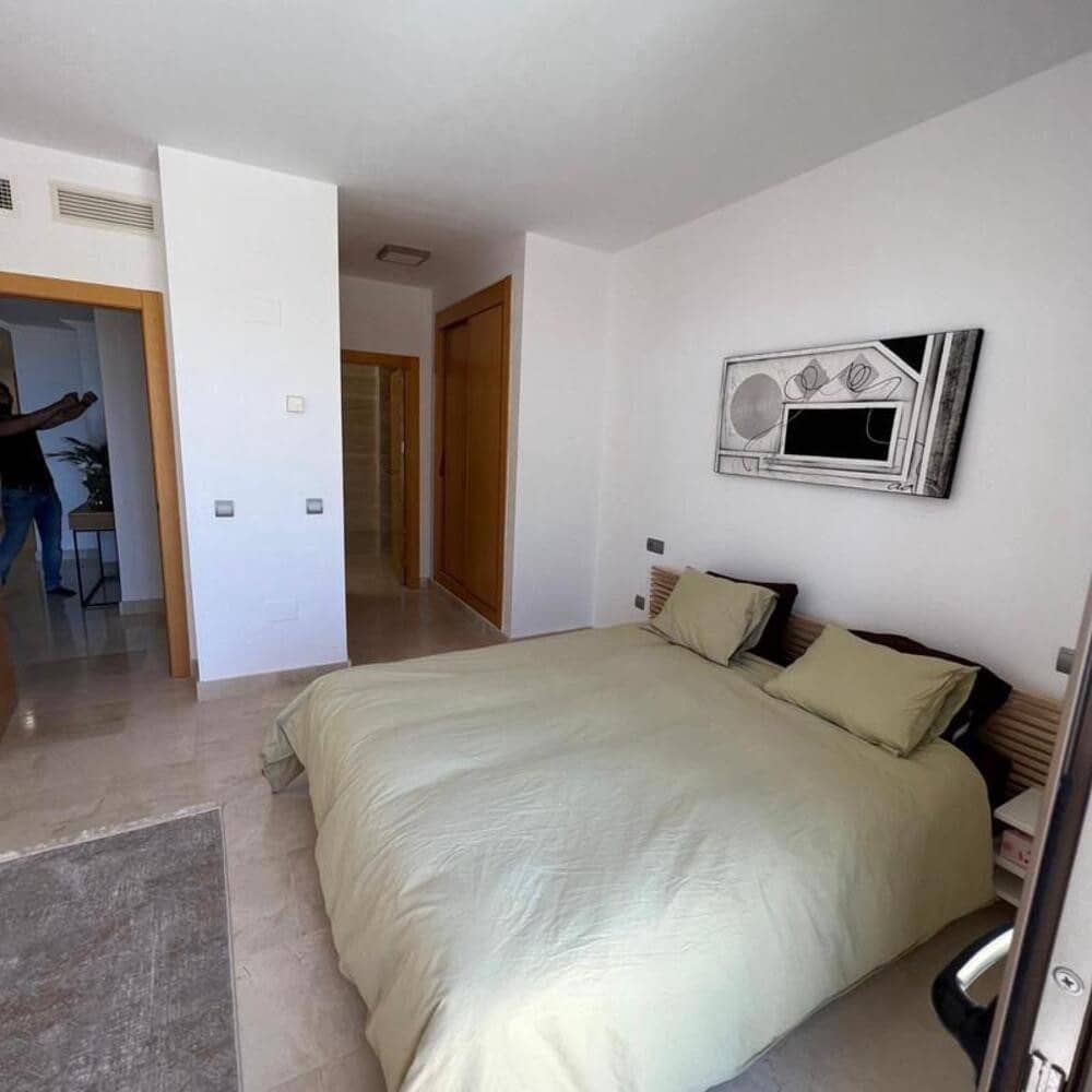 2 bedroom Penthouse for rent in Benahavis with pool garage - € 2,500 (Ref: 9835079)