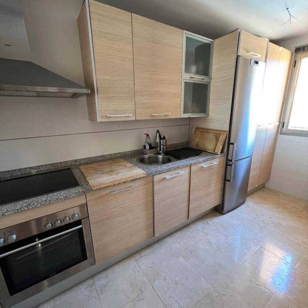 2 bedroom Penthouse for rent in Benahavis with pool garage - € 2,500 (Ref: 9835079)
