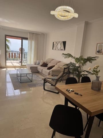 Penthouse de 2 chambres à louer à El Paraíso, Benahavís avec piscine garage - 2 500 € (Ref: 9835079)