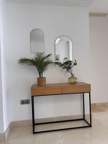 Penthouse de 2 chambres à louer à El Paraíso, Benahavís avec piscine garage - 2 500 € (Ref: 9835079)