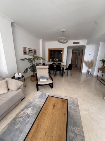 Penthouse de 2 chambres à louer à El Paraíso, Benahavís avec piscine garage - 2 500 € (Ref: 9835079)