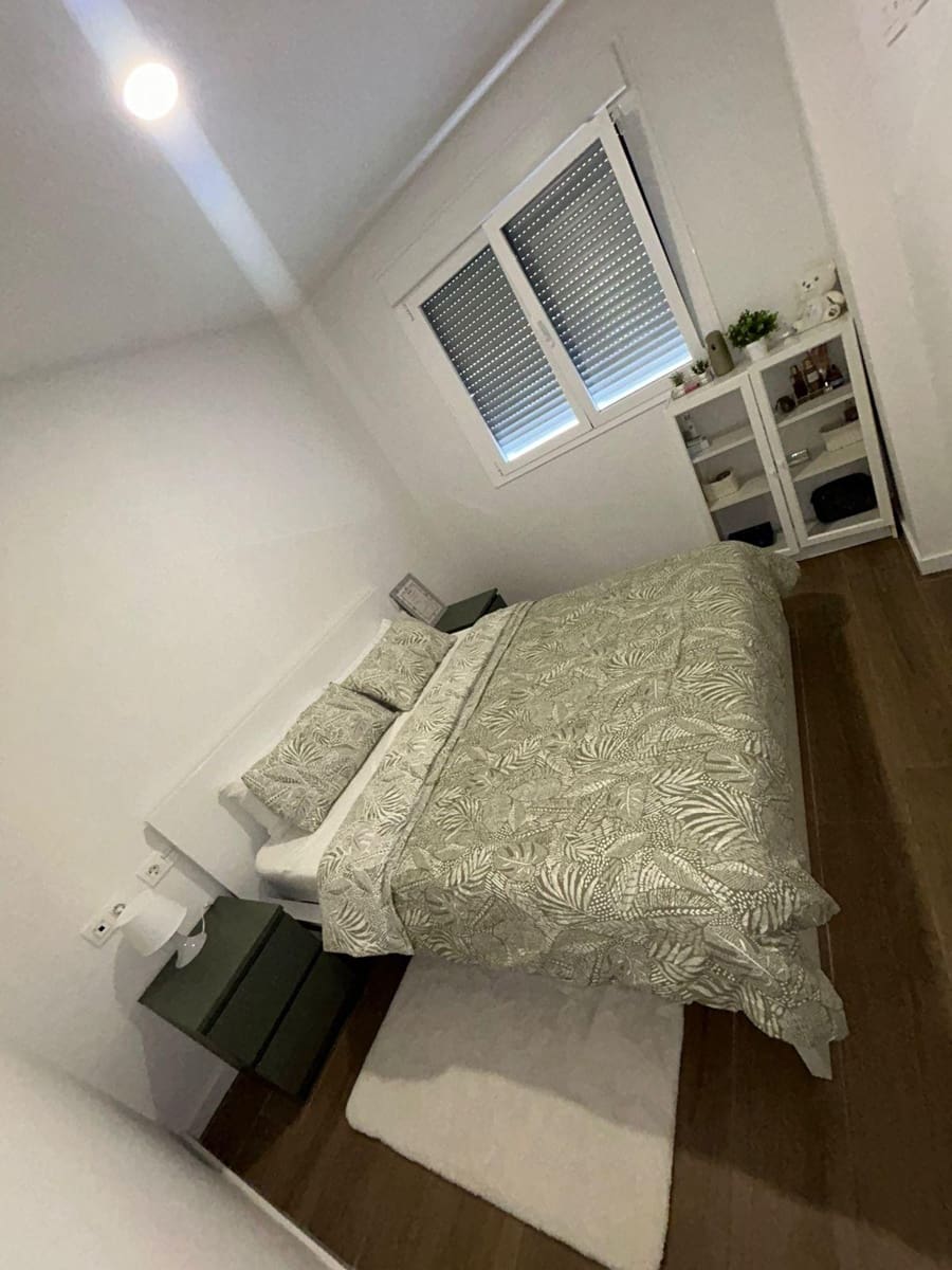 2 slaapkamer Appartement te huur in Marbella met zwembad garage - € 2.300 (Ref: 9835080)