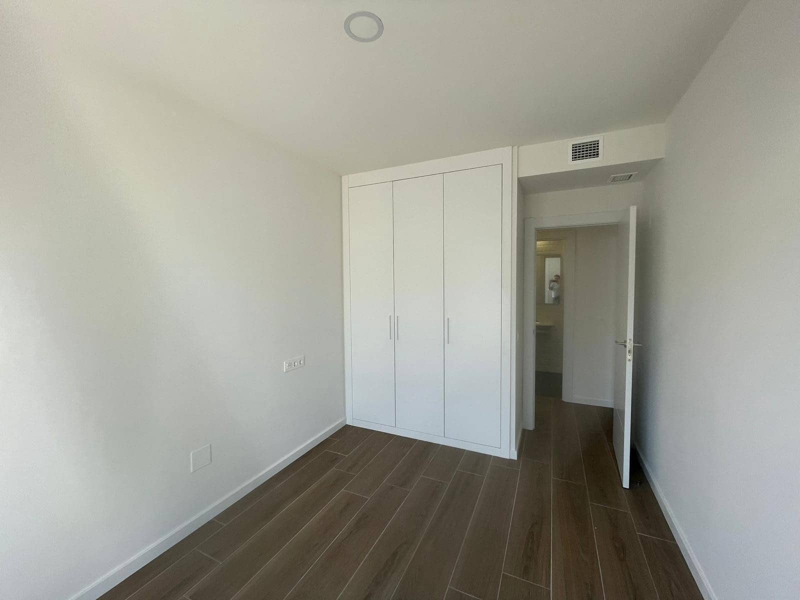 2 slaapkamer Appartement te huur in Marbella met zwembad garage - € 2.300 (Ref: 9835080)