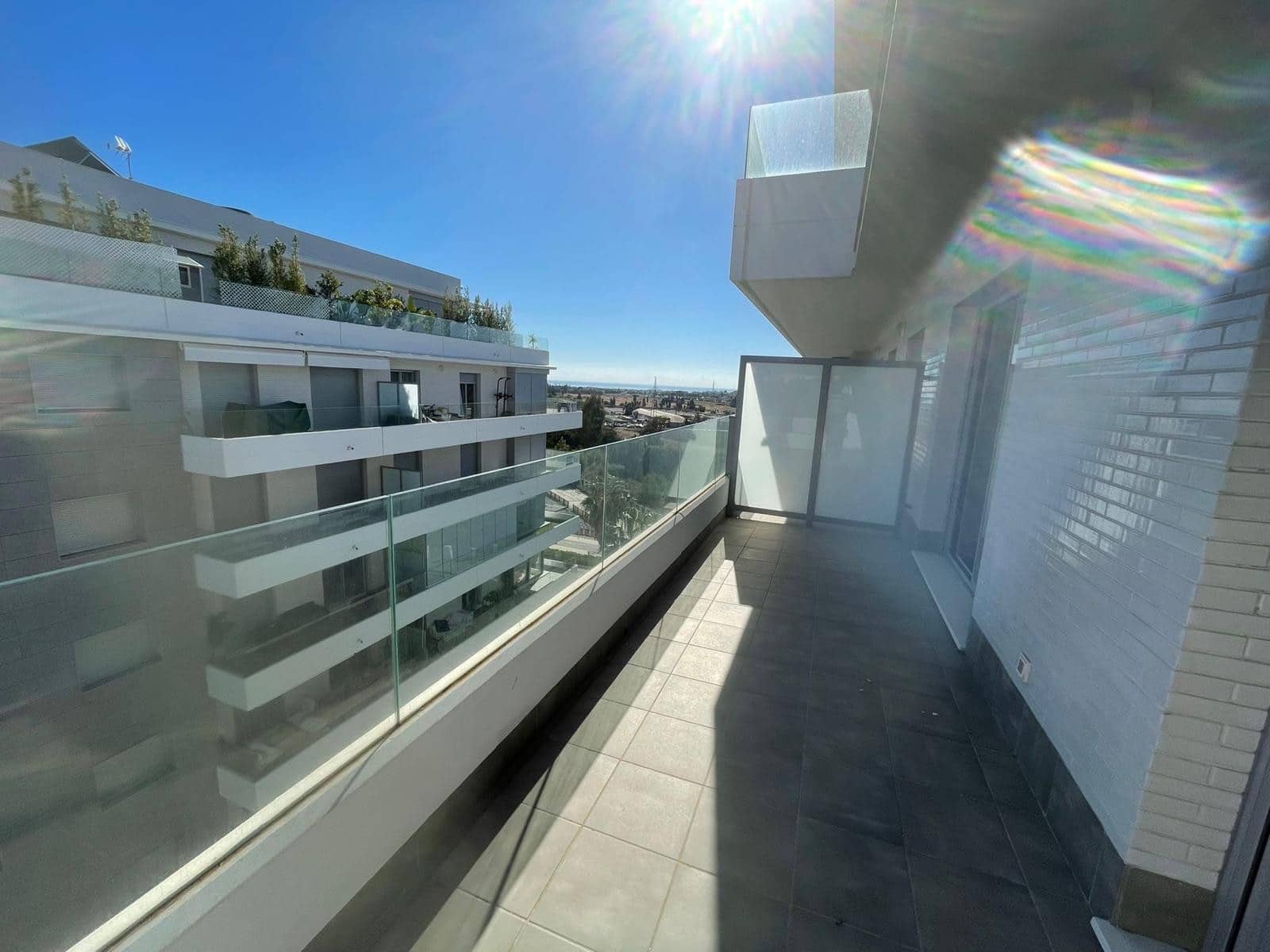 2 slaapkamer Appartement te huur in Marbella met zwembad garage - € 2.300 (Ref: 9835080)
