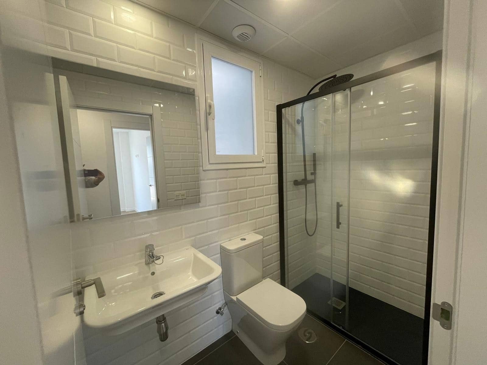2 slaapkamer Appartement te huur in Marbella met zwembad garage - € 2.300 (Ref: 9835080)