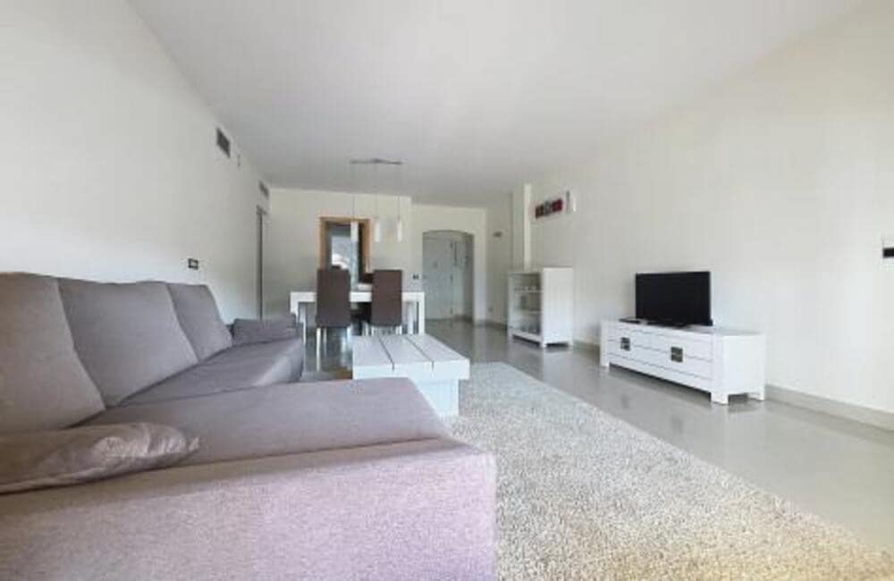 2 bedroom Apartment for sale in El Paraiso with pool garage - € 399,000 (Ref: 9838827)
