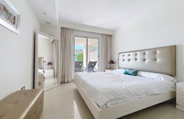 2 soveværelse Lejlighed til salg i El Paraiso, Estepona med swimmingpool garage - € 399.000 (Ref: 9838827)