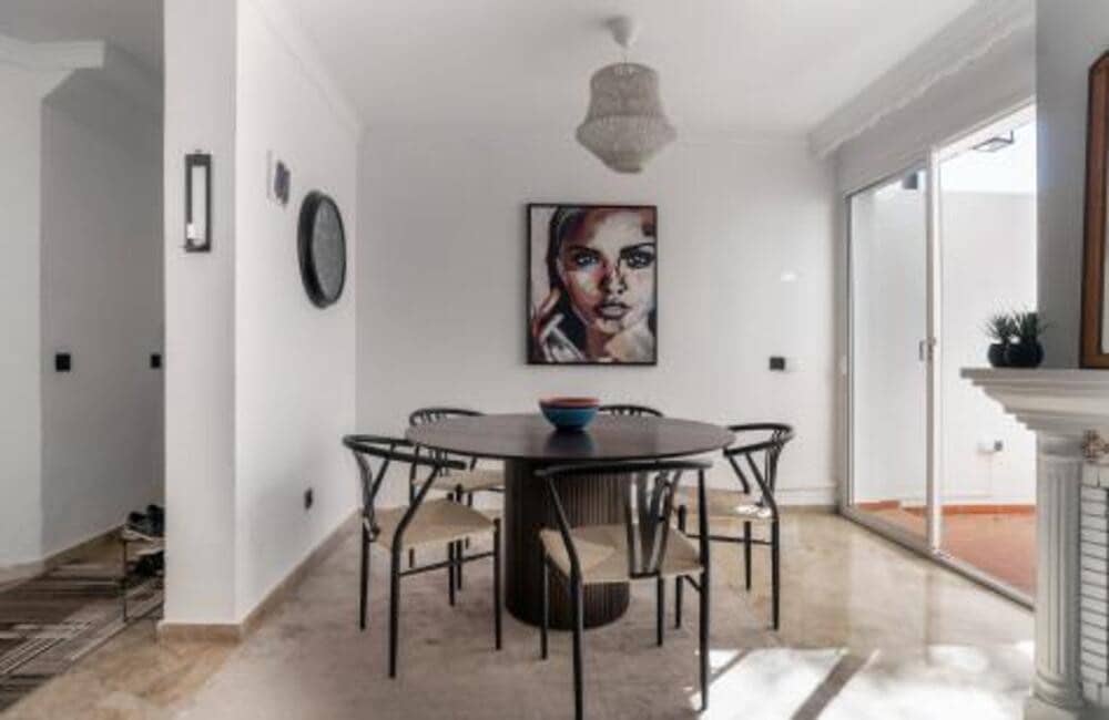 3 makuuhuone Omakotitalo myytävänä paikassa Marbella mukana uima-altaan - 495 000 € (Ref: 9838828)