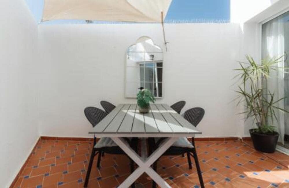 3 makuuhuone Omakotitalo myytävänä paikassa Marbella mukana uima-altaan - 495 000 € (Ref: 9838828)