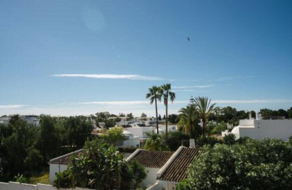 3 makuuhuone Omakotitalo myytävänä paikassa Marbella mukana uima-altaan - 495 000 € (Ref: 9838828)