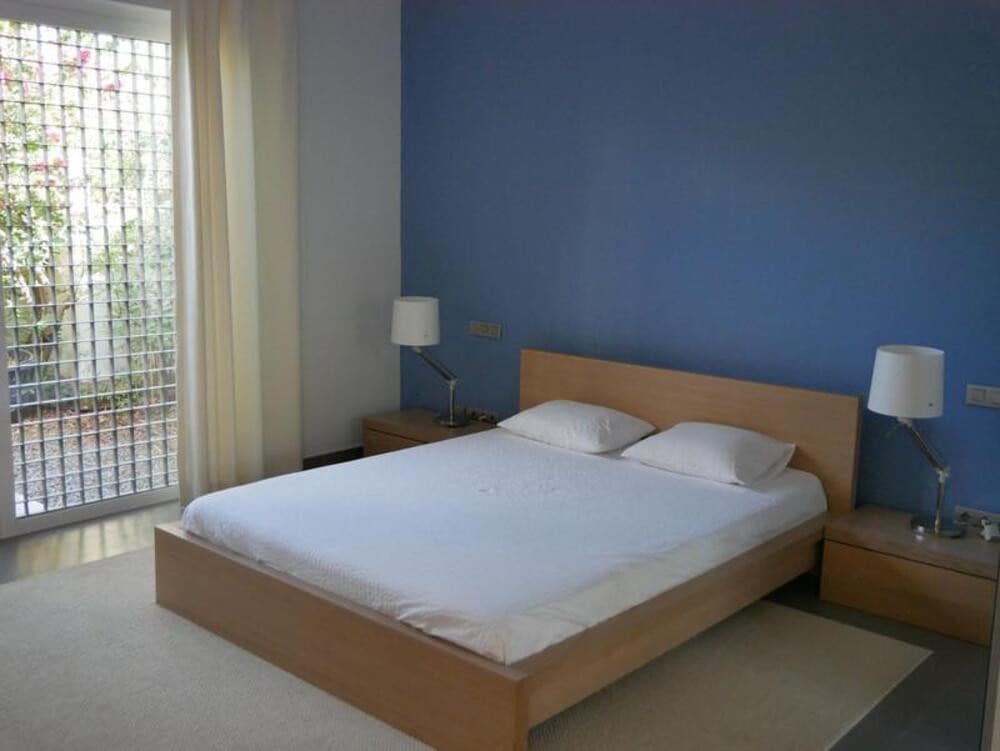 5 bedroom Villa for rent in Nueva Andalucia with pool garage - € 14,000 (Ref: 9838831)