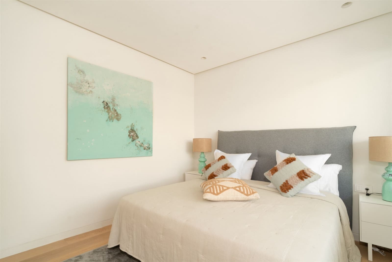 2 bedroom Apartment for rent in Ojen with pool garage - € 5,000 (Ref: 9840034)