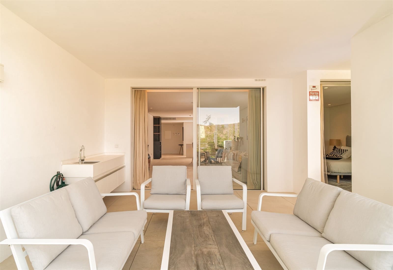 2 bedroom Apartment for rent in Ojen with pool garage - € 5,000 (Ref: 9840034)