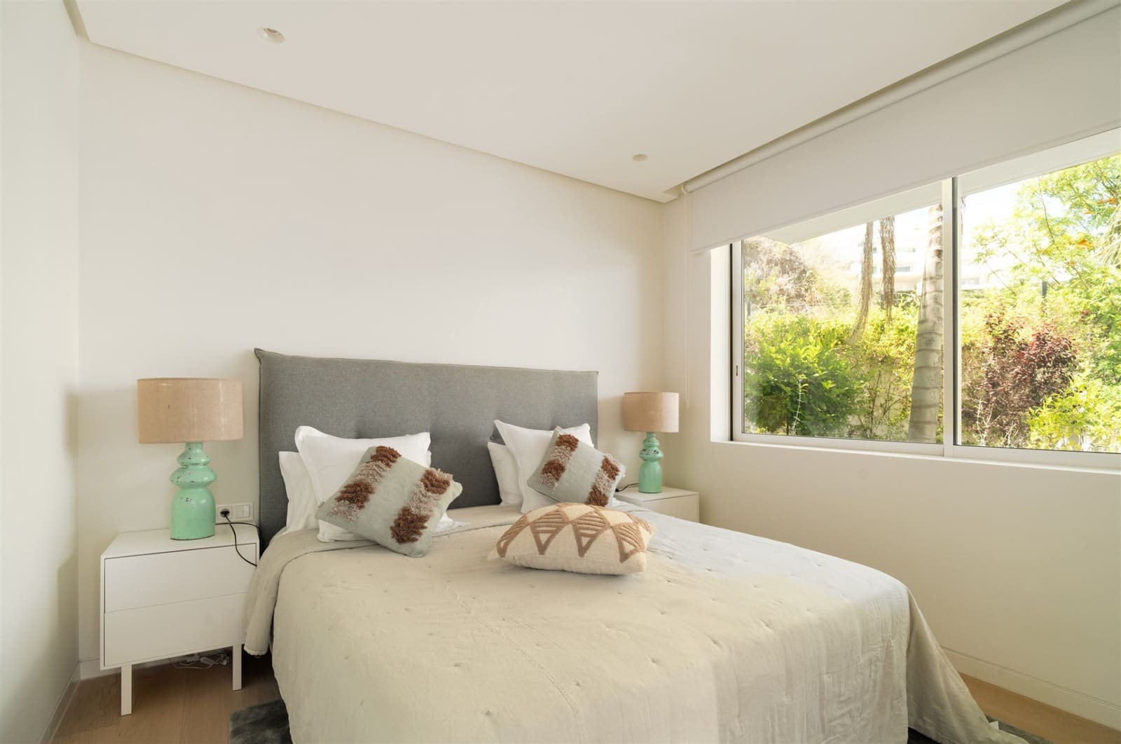 2 bedroom Apartment for rent in Ojen with pool garage - € 5,000 (Ref: 9840034)
