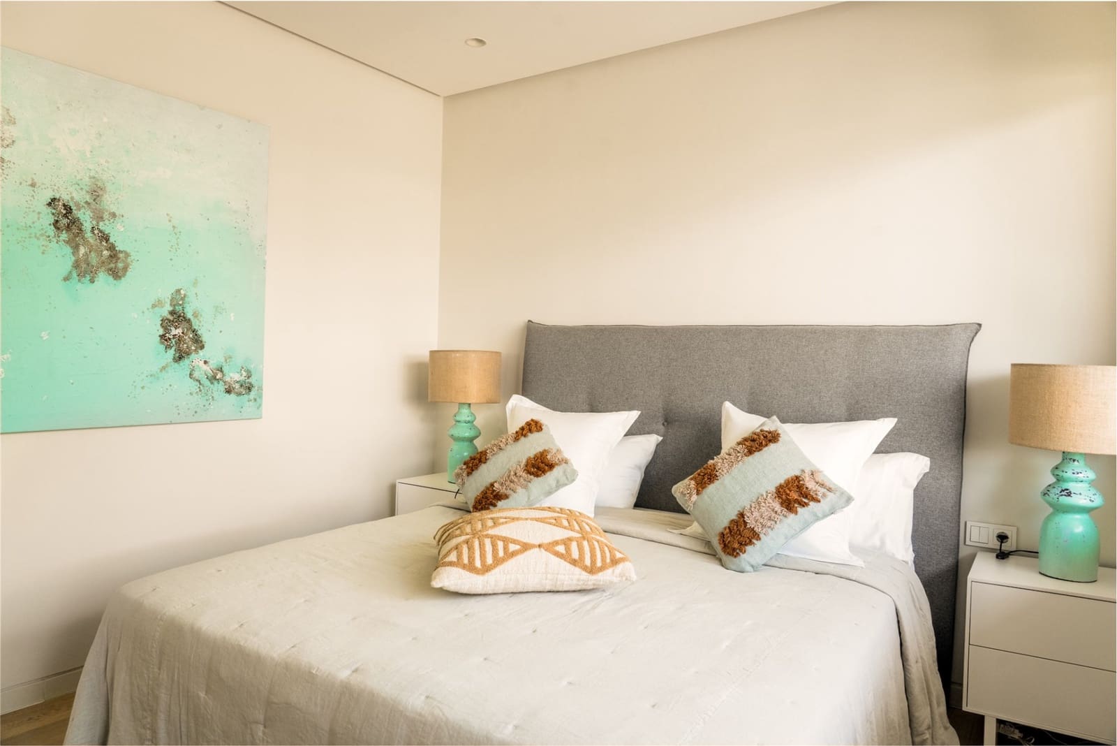 2 bedroom Apartment for rent in Ojen with pool garage - € 5,500 (Ref: 9840034)