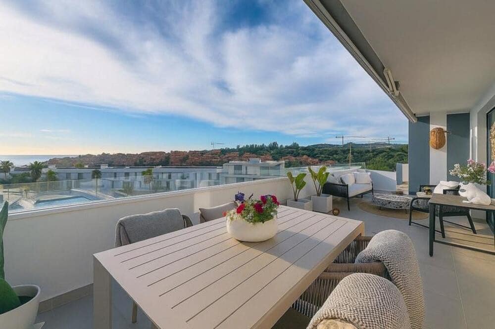 2 chambre Penthouse à vendre à Estepona avec piscine garage - 515 000 € (Ref: 9842035)
