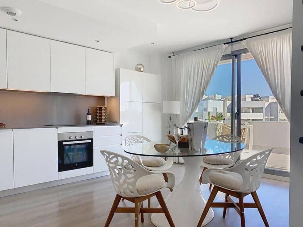 2 chambre Penthouse à vendre à Estepona avec piscine garage - 515 000 € (Ref: 9842035)