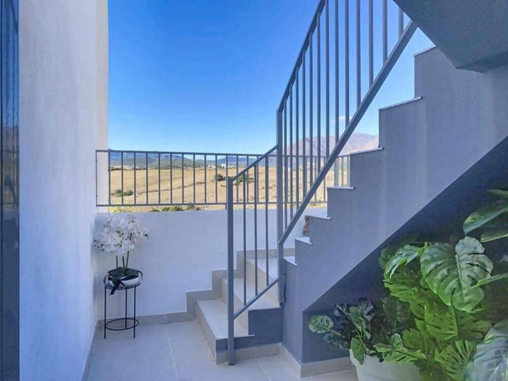 2 chambre Penthouse à vendre à Estepona avec piscine garage - 515 000 € (Ref: 9842035)