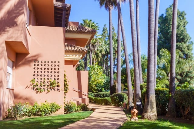 2 camera da letto Appartamento in vendita in Puerto Banus, Marbella con piscina garage - 950.000 € (Rif: 9842036)