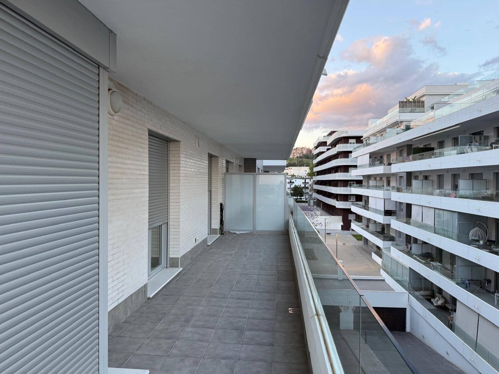 3 bedroom Apartment for rent in Marbella with pool garage - € 3,000 (Ref: 9842037)