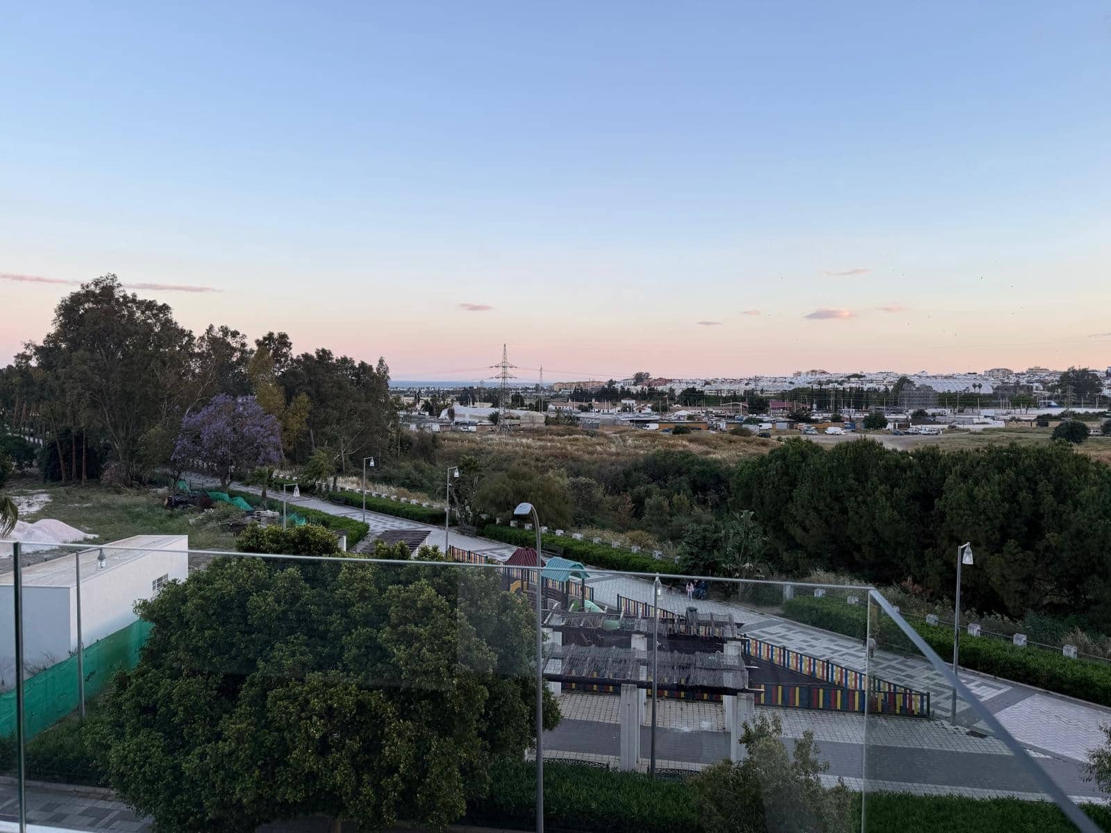 3 bedroom Apartment for rent in Marbella with pool garage - € 3,000 (Ref: 9842037)