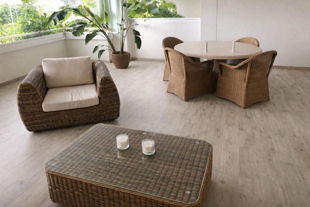 2 bedroom Apartment for rent in Marbella with pool garage - € 2,000 (Ref: 9842038)