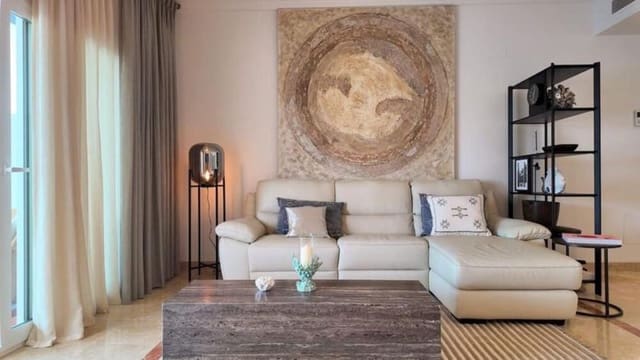3 makuuhuone Huoneisto vuokrattavana paikassa El Paraíso, Benahavís mukana uima-altaan 
autotalli - 3 500 € (Ref: 9842039)