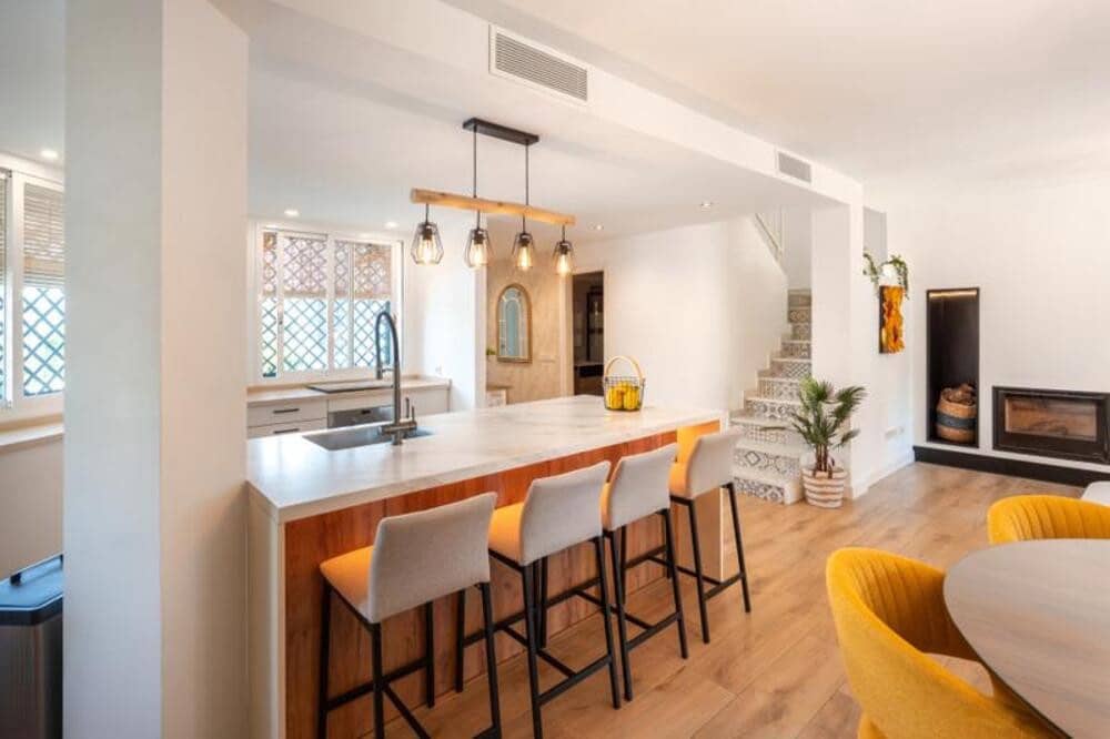 4 quarto Casa em Banda para venda em Marbella com piscina garagem - 675 000 € (Ref: 9844784)